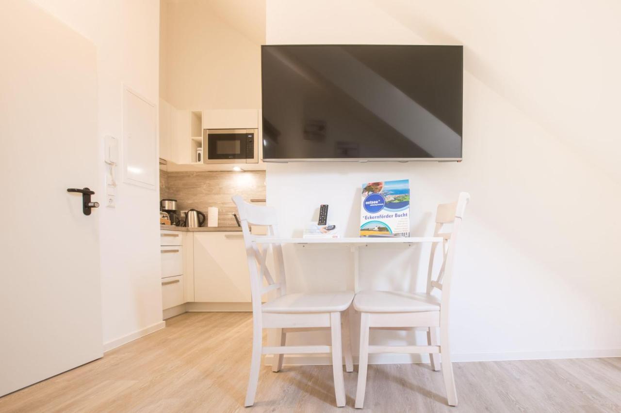 Frau-Clara-Haus-Ecke-4 Apartman Eckernförde Kültér fotó